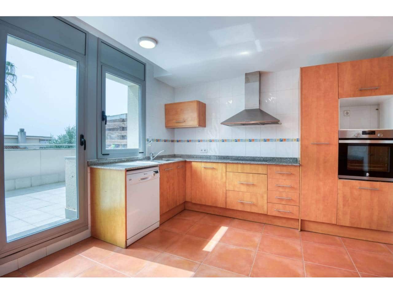 3 slaapkamer Halfvrijstaande villa te koop in Sant Feliu de Guixols met zwembad garage - € 368.000 (Ref: 9819807)