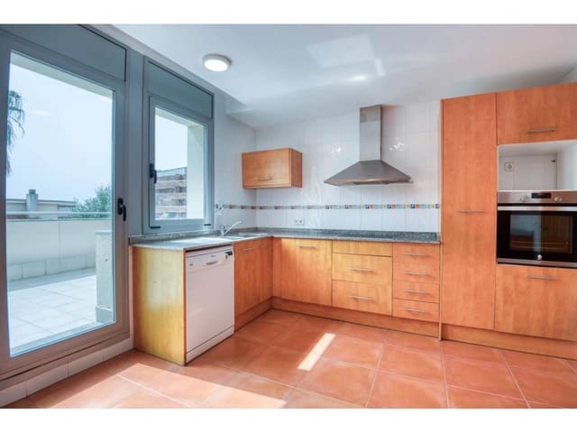 3 sovrum Semi-fristående Villa till salu i Sant Feliu de Guíxols med pool garage - 368 000 € (Ref: 9819807)