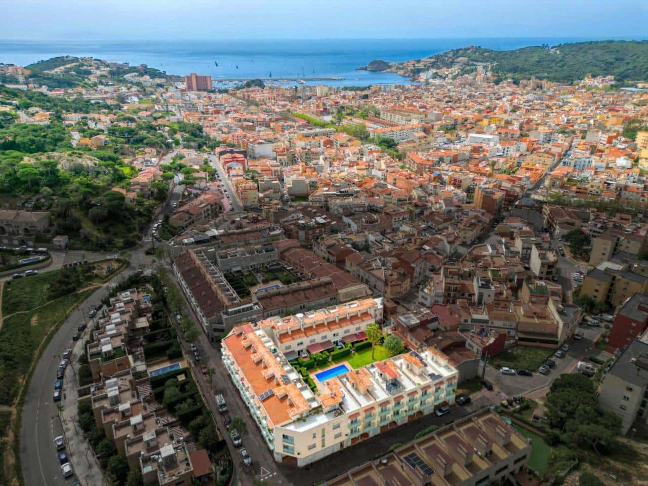 3 slaapkamer Halfvrijstaande villa te koop in Sant Feliu de Guixols met zwembad garage - € 368.000 (Ref: 9819807)