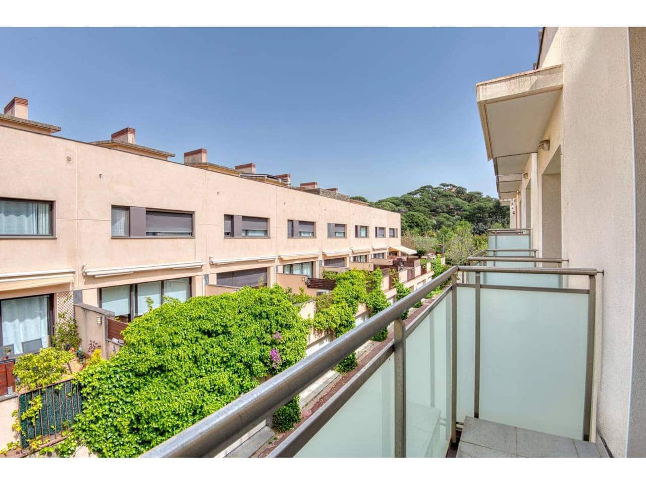 3 slaapkamer Halfvrijstaande villa te koop in Sant Feliu de Guixols met zwembad garage - € 368.000 (Ref: 9819807)