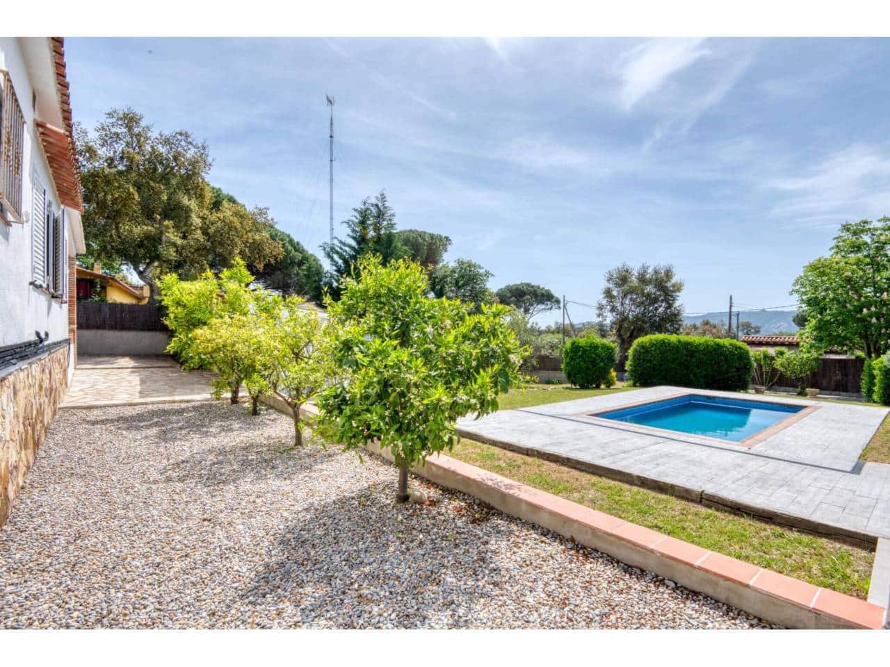 4 chambre Villa/Maison à vendre à Santa Cristina d'Aro avec piscine garage - 495 000 € (Ref: 9824543)