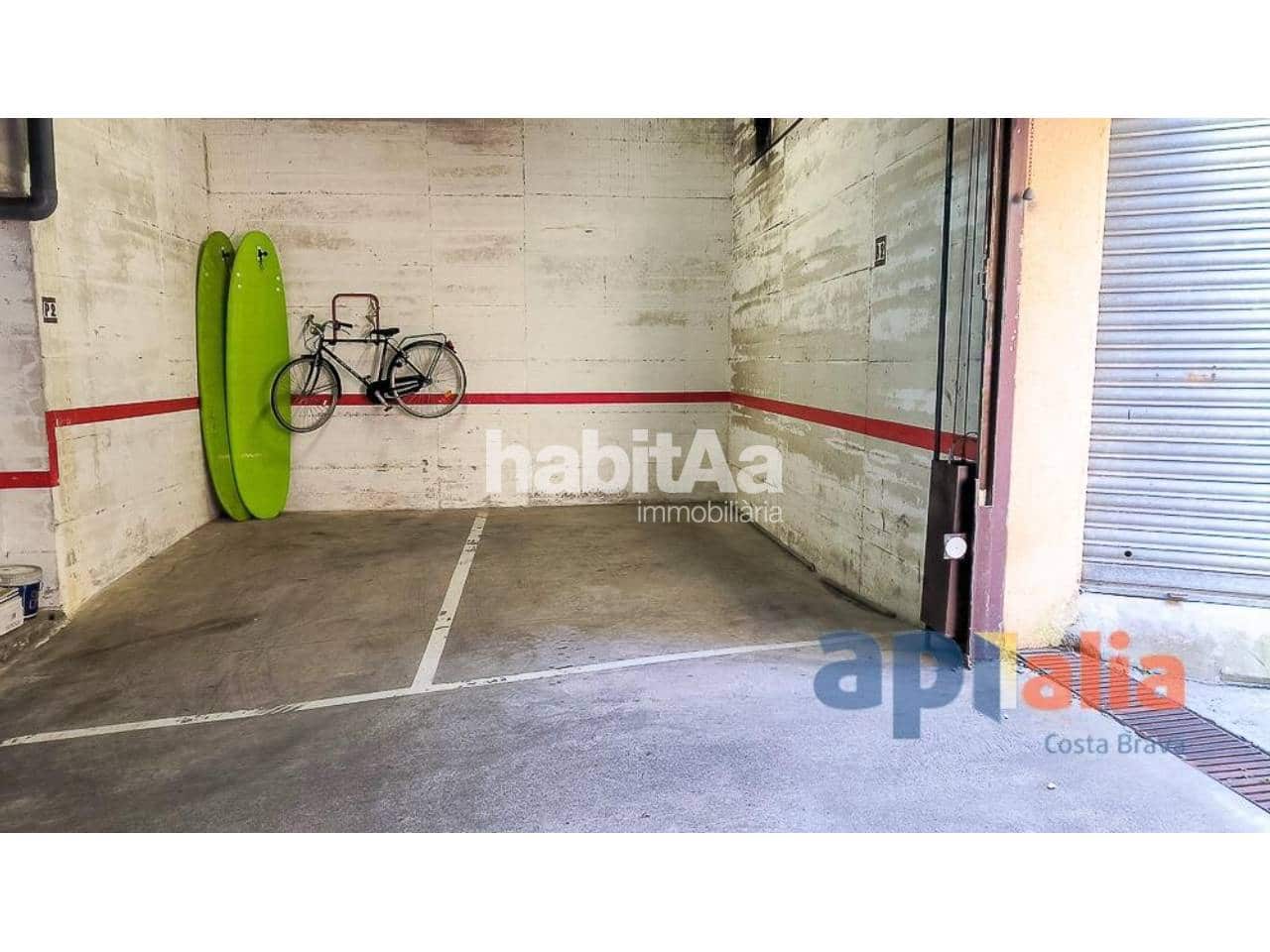 3 bedroom Apartment for sale in Sant Feliu de Guixols with garage - € 495,000 (Ref: 9863893)