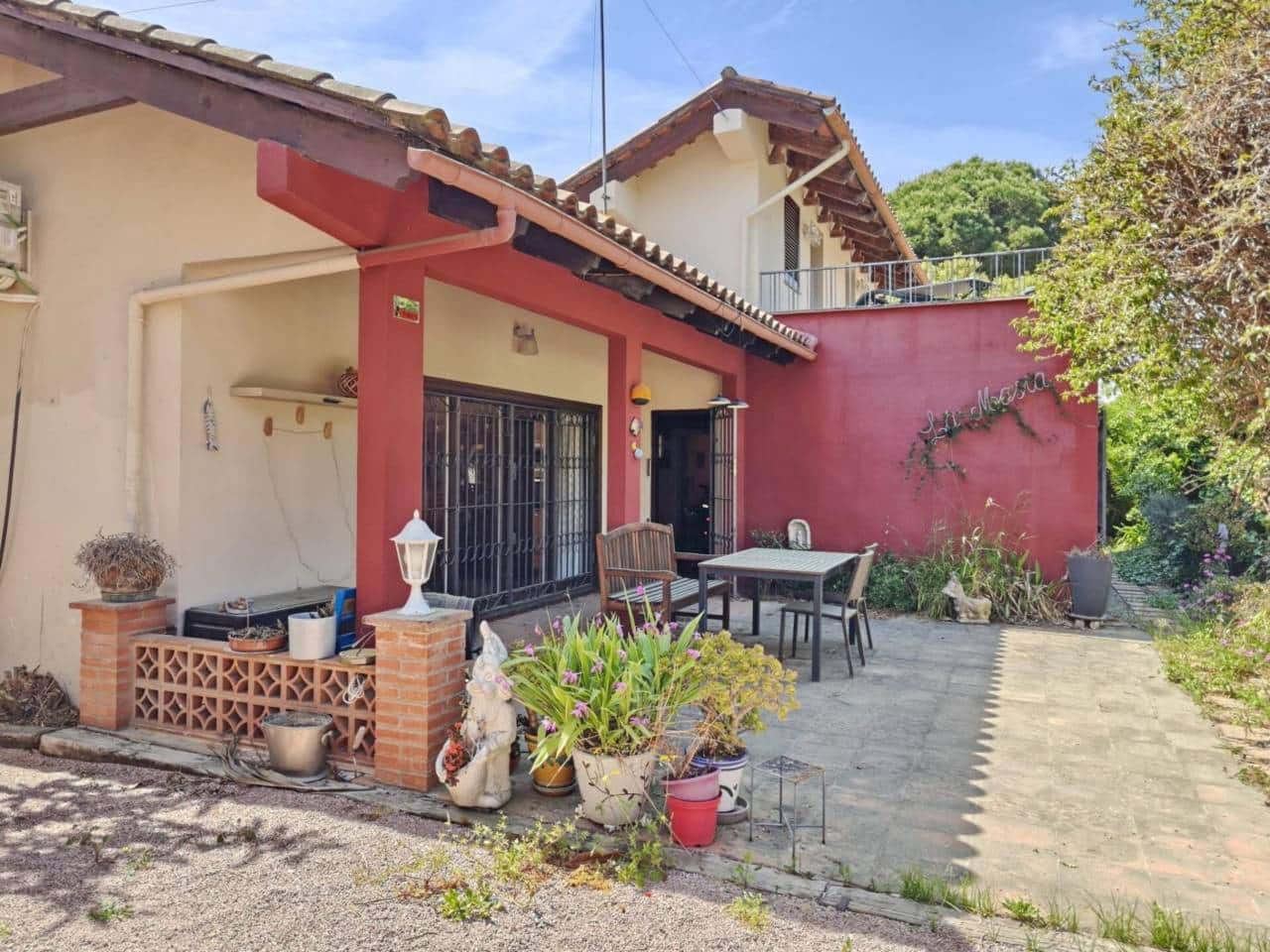 5 bedroom Villa for sale in Sant Antoni de Calonge with garage - € 475,000 (Ref: 9866371)