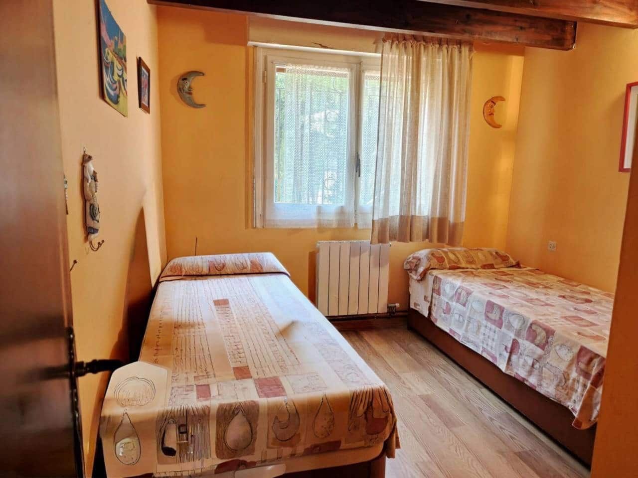 5 bedroom Villa for sale in Sant Antoni de Calonge with garage - € 475,000 (Ref: 9866371)