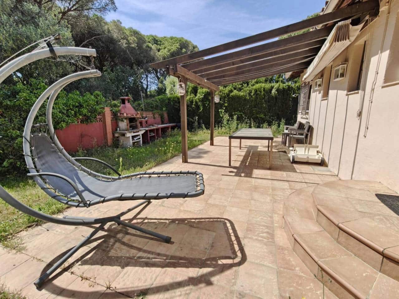 5 bedroom Villa for sale in Sant Antoni de Calonge with garage - € 475,000 (Ref: 9866371)