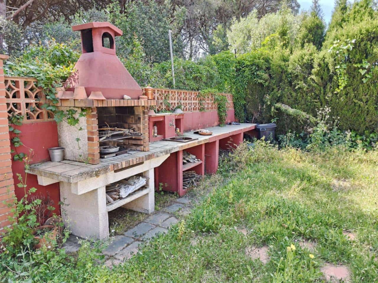 5 bedroom Villa for sale in Sant Antoni de Calonge with garage - € 475,000 (Ref: 9866371)