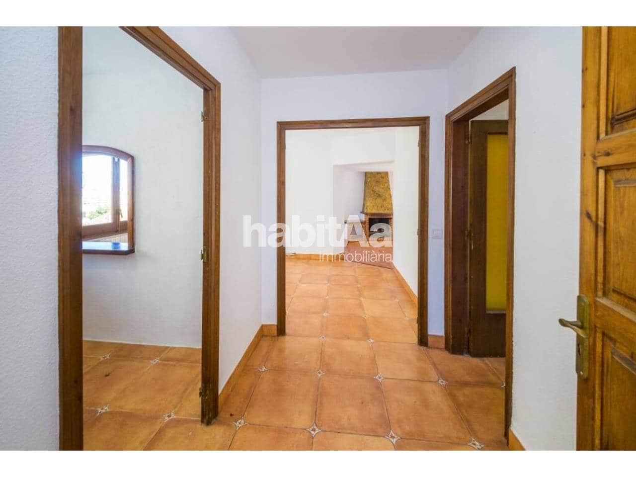 3 bedroom Villa for sale in Sant Antoni de Calonge - € 425,000 (Ref: 9866372)