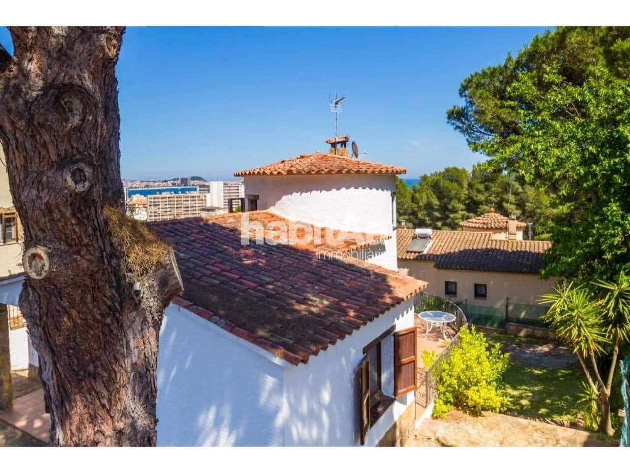 3 bedroom Villa for sale in Sant Antoni de Calonge - € 425,000 (Ref: 9866372)