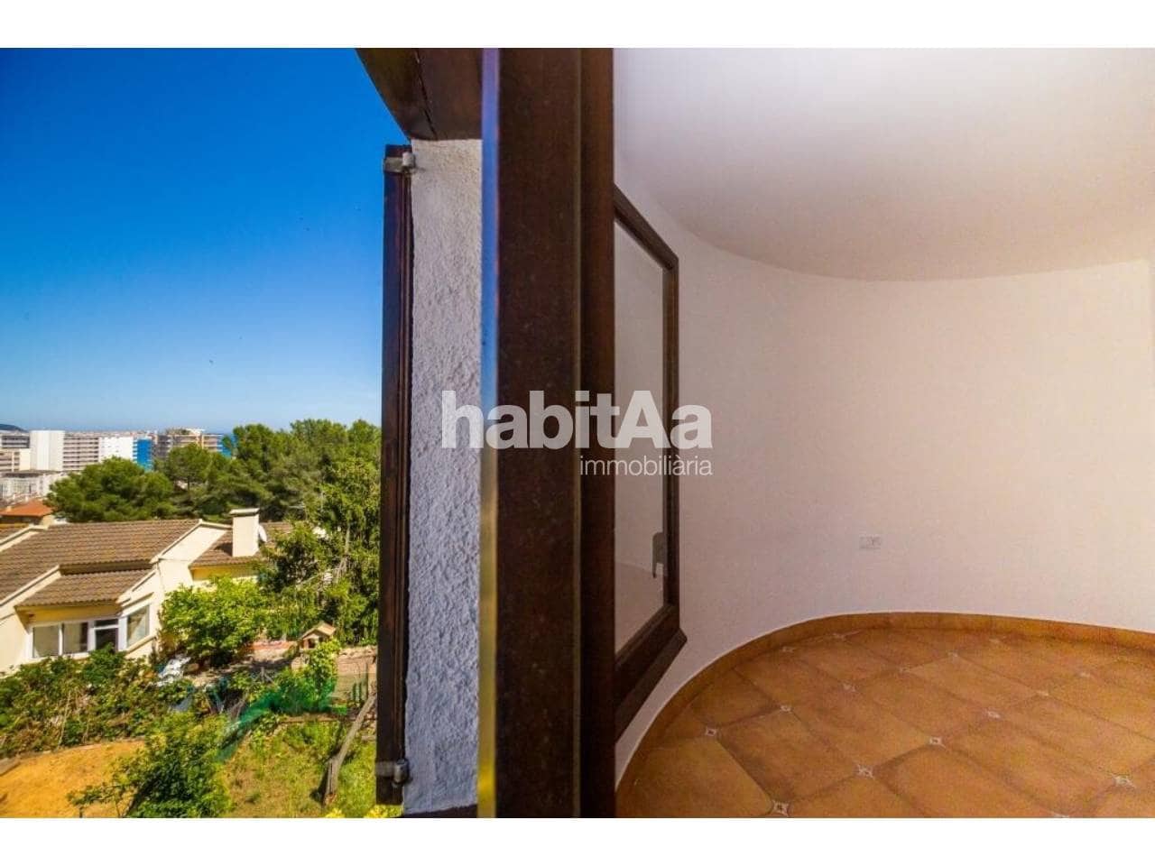 3 bedroom Villa for sale in Sant Antoni de Calonge - € 425,000 (Ref: 9866372)