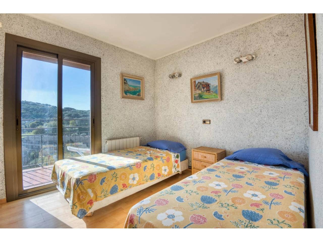 4 soveværelse Lejlighed til salg i Castell-Platja d'Aro med garage - € 360.000 (Ref: 9893632)