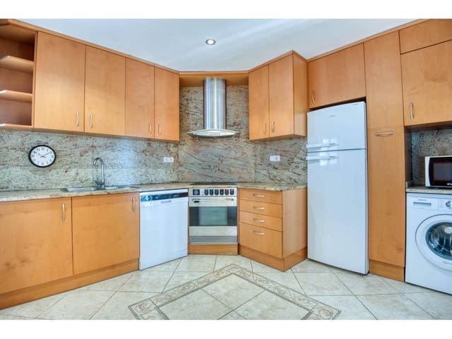 4 soveværelse Lejlighed til salg i Castell-Platja d'Aro med garage - € 360.000 (Ref: 9893632)
