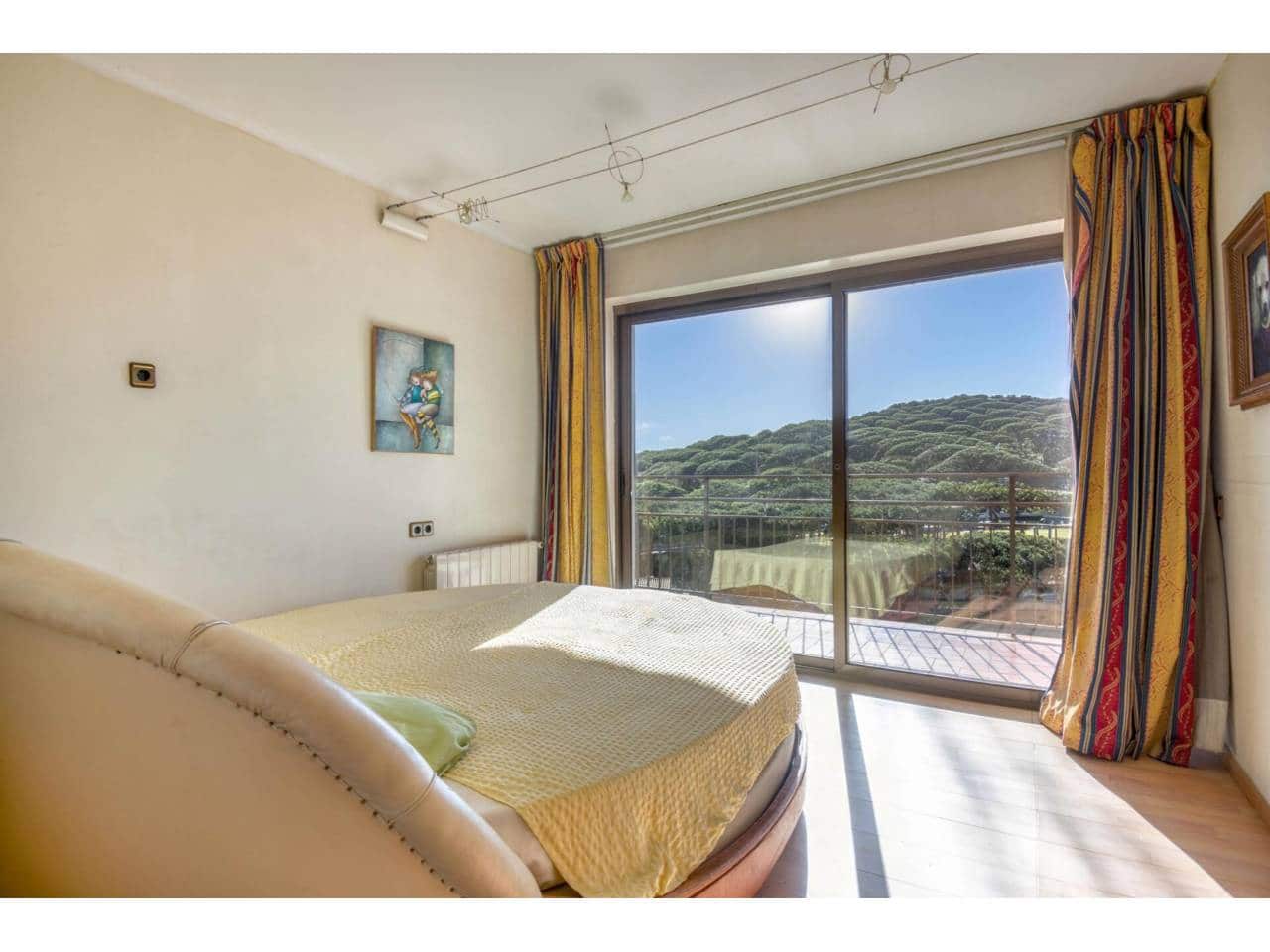 4 soveværelse Lejlighed til salg i Castell-Platja d'Aro med garage - € 360.000 (Ref: 9893632)