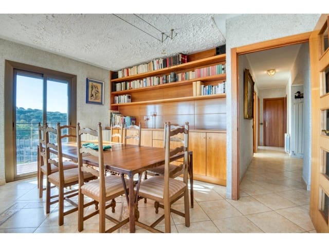 4 soveværelse Lejlighed til salg i Castell-Platja d'Aro med garage - € 360.000 (Ref: 9893632)
