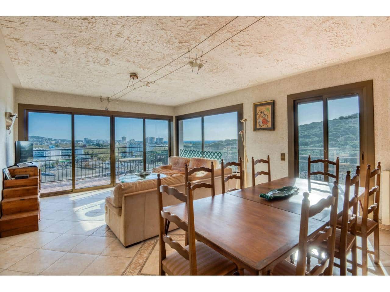 4 soveværelse Lejlighed til salg i Castell-Platja d'Aro med garage - € 360.000 (Ref: 9893632)