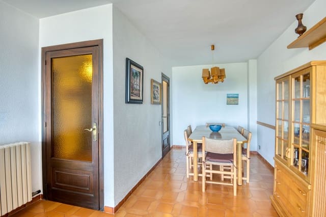 3 slaapkamer Flat te koop in Sant Feliu de Guíxols met garage - € 650.000 (Ref: 9985708)