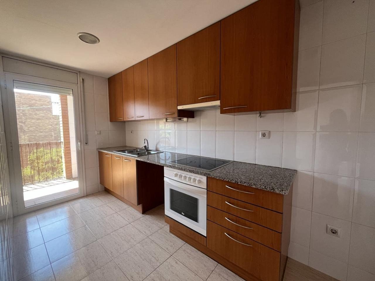 2 sovrum Lägenhet till salu i Sant Feliu de Guixols med garage - 245 000 € (Ref: 9985709)