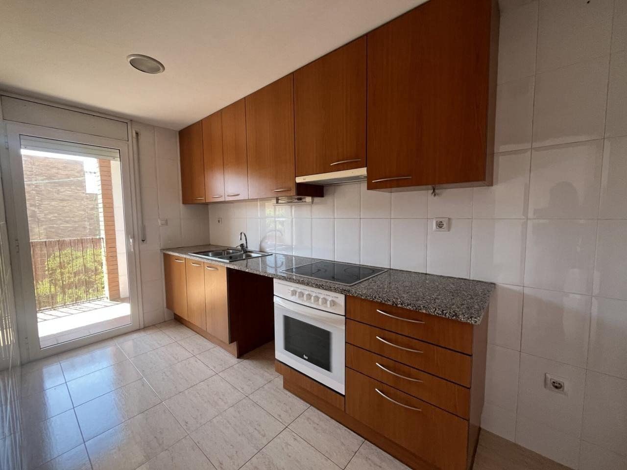 2 sovrum Lägenhet till salu i Sant Feliu de Guixols med garage - 245 000 € (Ref: 9985709)