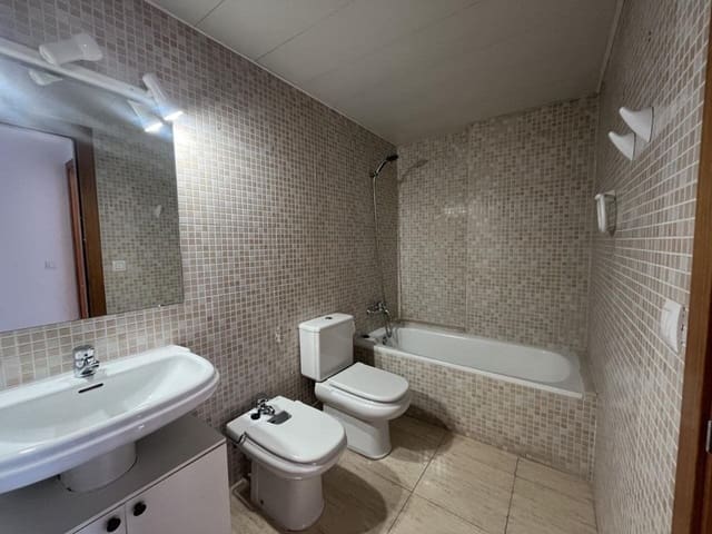 2 soverom Leilighet til salgs i Sant Feliu de Guíxols med garasje - € 245 000 (Ref: 9985709)