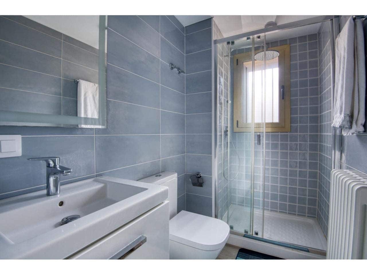 2 soveværelse Lejlighed til salg i S'Agaro med swimmingpool garage - € 679.000 (Ref: 9985713)