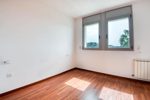 3 soverom Hus til salgs i Sant Feliu de Guíxols med svømmebasseng - € 358 000 (Ref: 9985716)