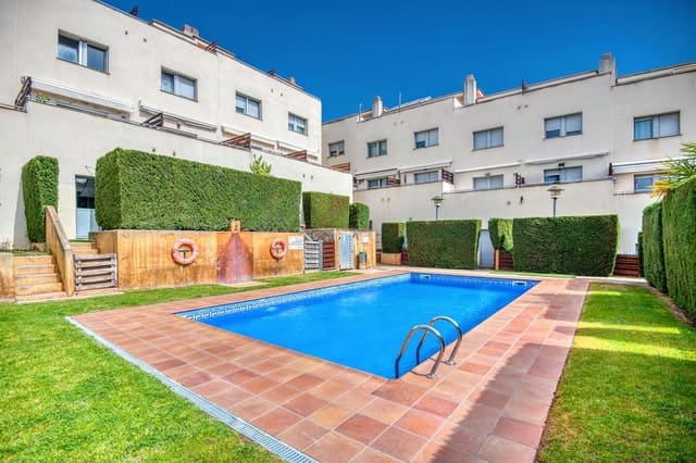 3 soverom Hus til salgs i Sant Feliu de Guíxols med svømmebasseng - € 358 000 (Ref: 9985716)