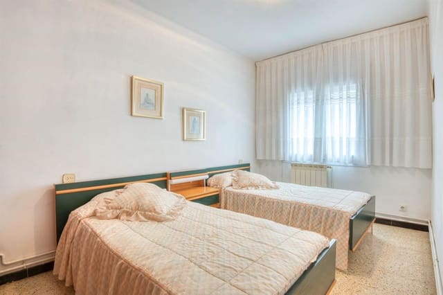 3 soverom Leilighet til salgs i Sant Feliu de Guíxols - € 235 000 (Ref: 9985717)