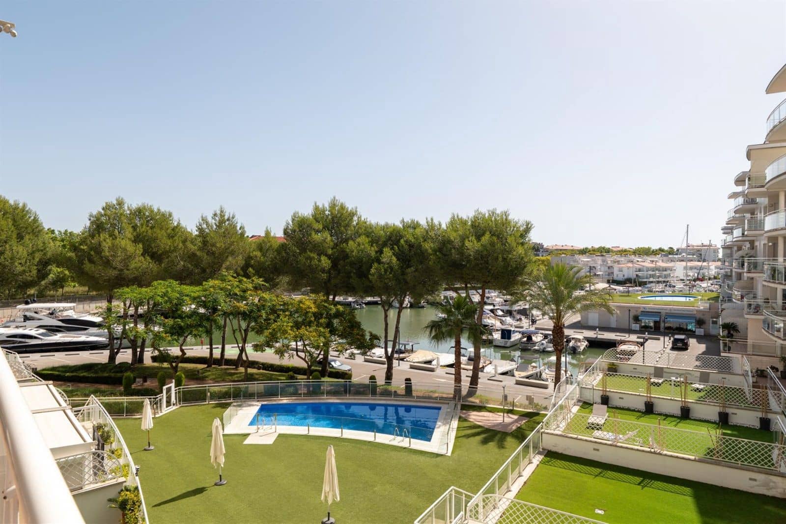 3 soveværelse Lejlighed til salg i Platja d'Aro - € 569.000 (Ref: 9985719)