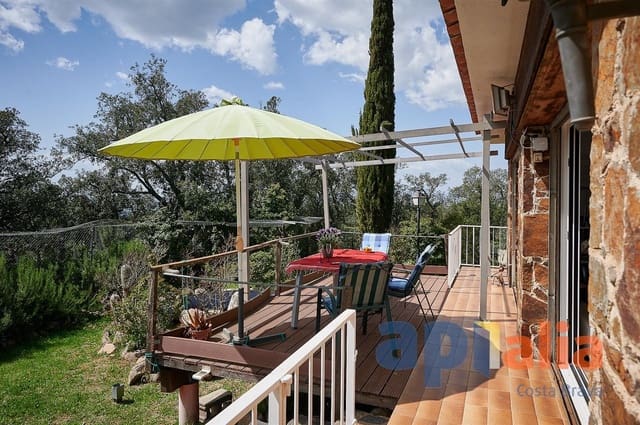 Chalet de 3 habitaciones en Romanya de la Selva, Santa Cristina d'Aro en venta - 559.000 € (Ref: 9985723)
