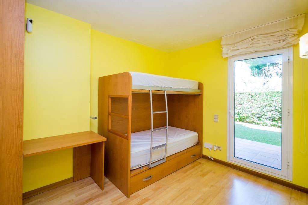 Piso de 2 habitaciones en S'Agaro en venta con piscina - 465.000 € (Ref: 9985724)