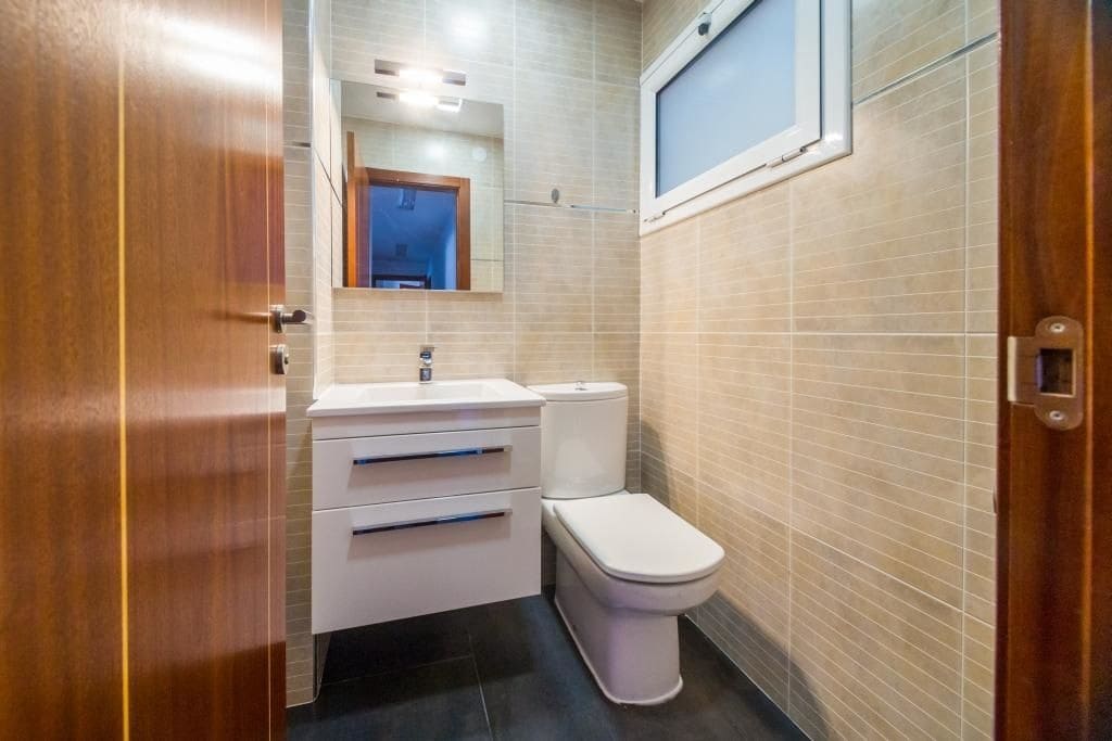 Piso de 3 habitaciones en Santa Cristina d'Aro en venta - 280.000 € (Ref: 9985728)
