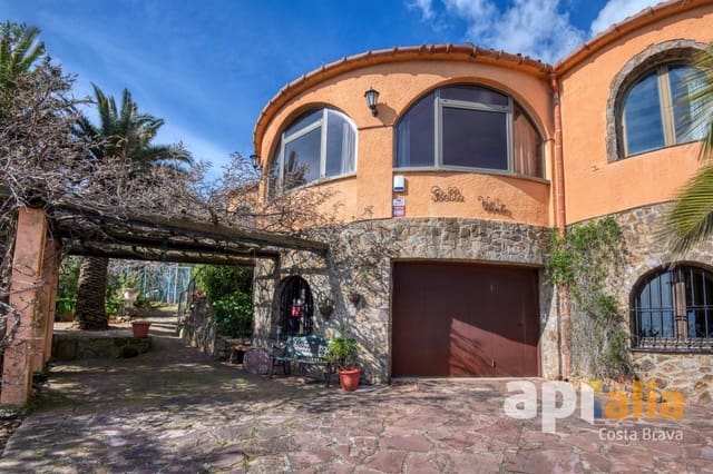 Chalet de 5 habitaciones en Calonge i Sant Antoni en venta con piscina - 840.000 € (Ref: 9985729)