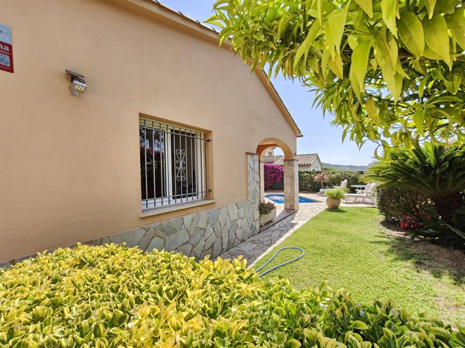 Chalet de 3 habitaciones en Calonge i Sant Antoni en venta - 490.000 € (Ref: 9985730)