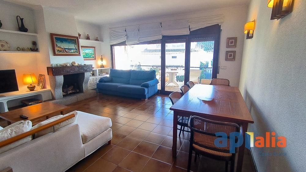 2 slaapkamer Flat te koop in Sant Antoni de Calonge - € 395.000 (Ref: 9985732)