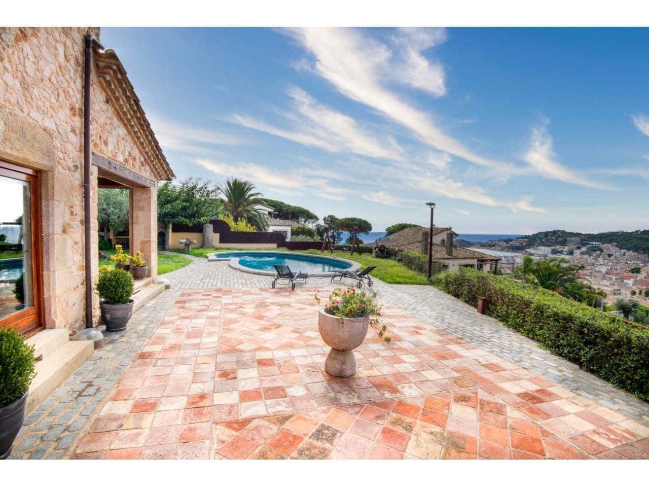 6 soveværelse Villa til salg i Sant Feliu de Guixols - € 2.600.000 (Ref: 9985736)