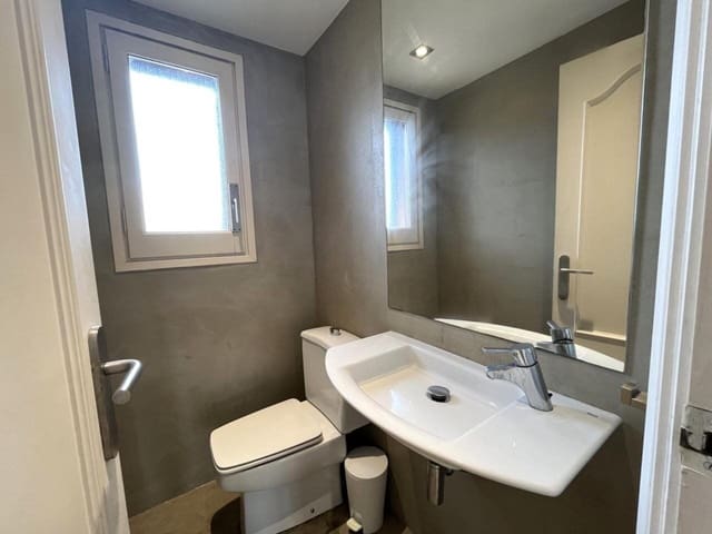 3 soveværelse Villa til salg i Sant Feliu de Guíxols med swimmingpool garage - € 950.000 (Ref: 9985737)