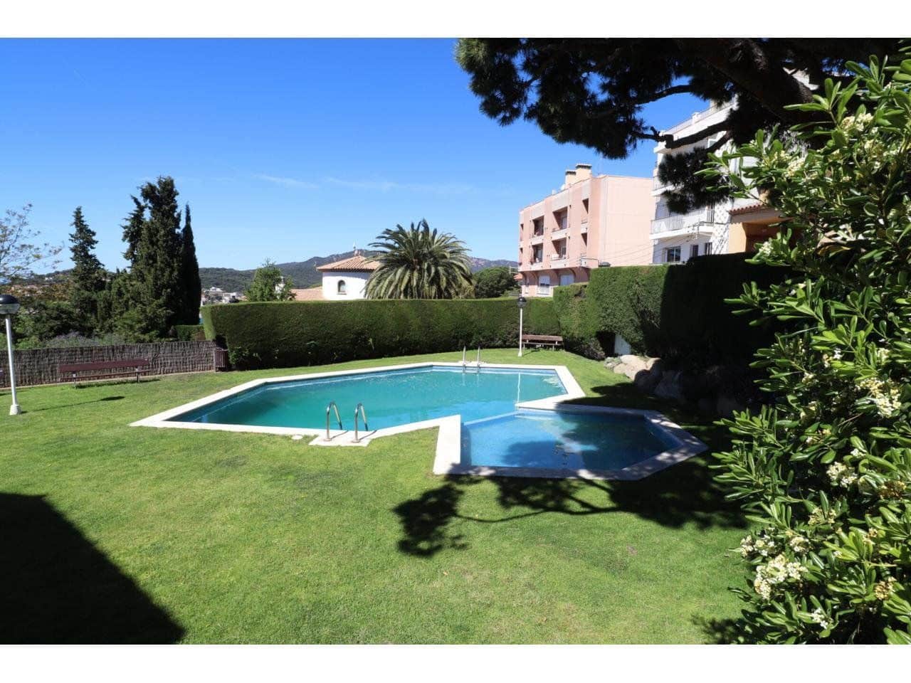 3 makuuhuone Huvila myytävänä paikassa Sant Feliu de Guixols mukana uima-altaan 
autotalli - 950 000 € (Ref: 9985737)