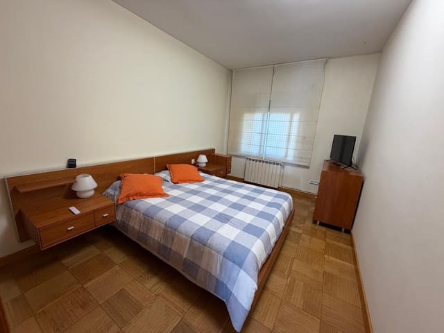 3 soveværelse Lejlighed til salg i Sant Feliu de Guíxols - € 360.000 (Ref: 9985933)