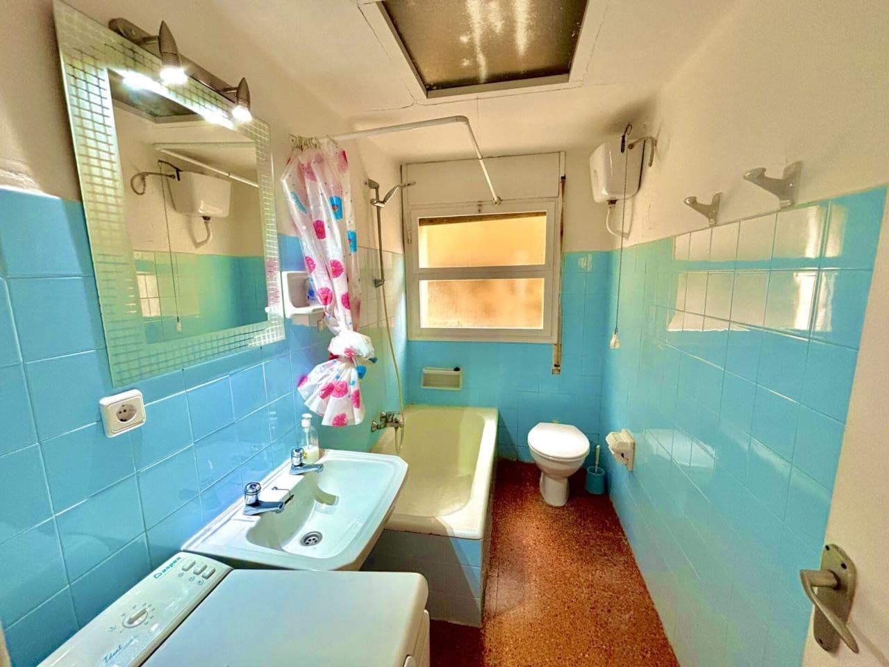 2 makuuhuone Asunto myytävänä paikassa Santa Cristina d'Aro mukana 
autotalli - 160 000 € (Ref: 9986159)