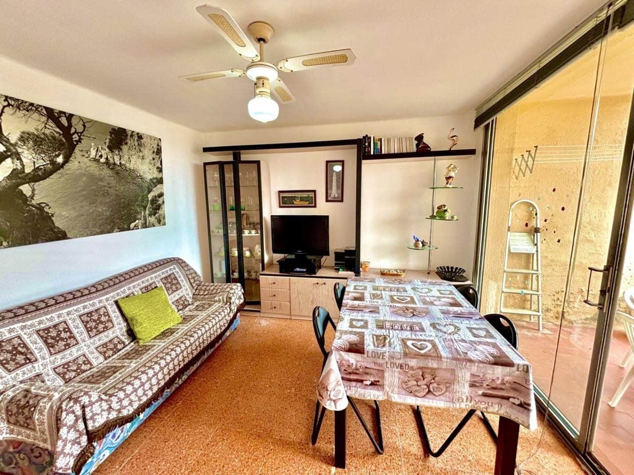 2 makuuhuone Asunto myytävänä paikassa Santa Cristina d'Aro mukana 
autotalli - 160 000 € (Ref: 9986159)