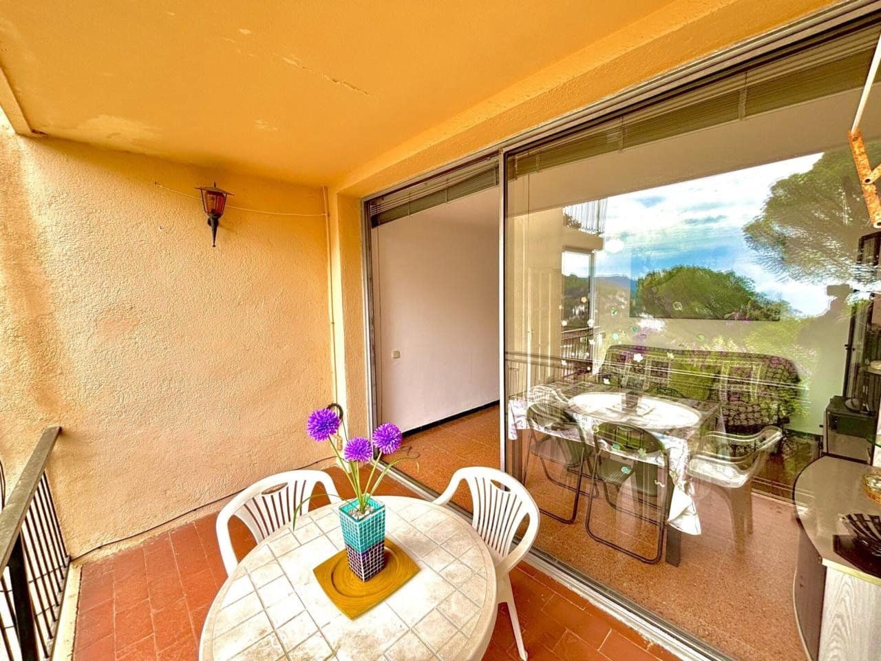 2 makuuhuone Asunto myytävänä paikassa Santa Cristina d'Aro mukana 
autotalli - 160 000 € (Ref: 9986159)