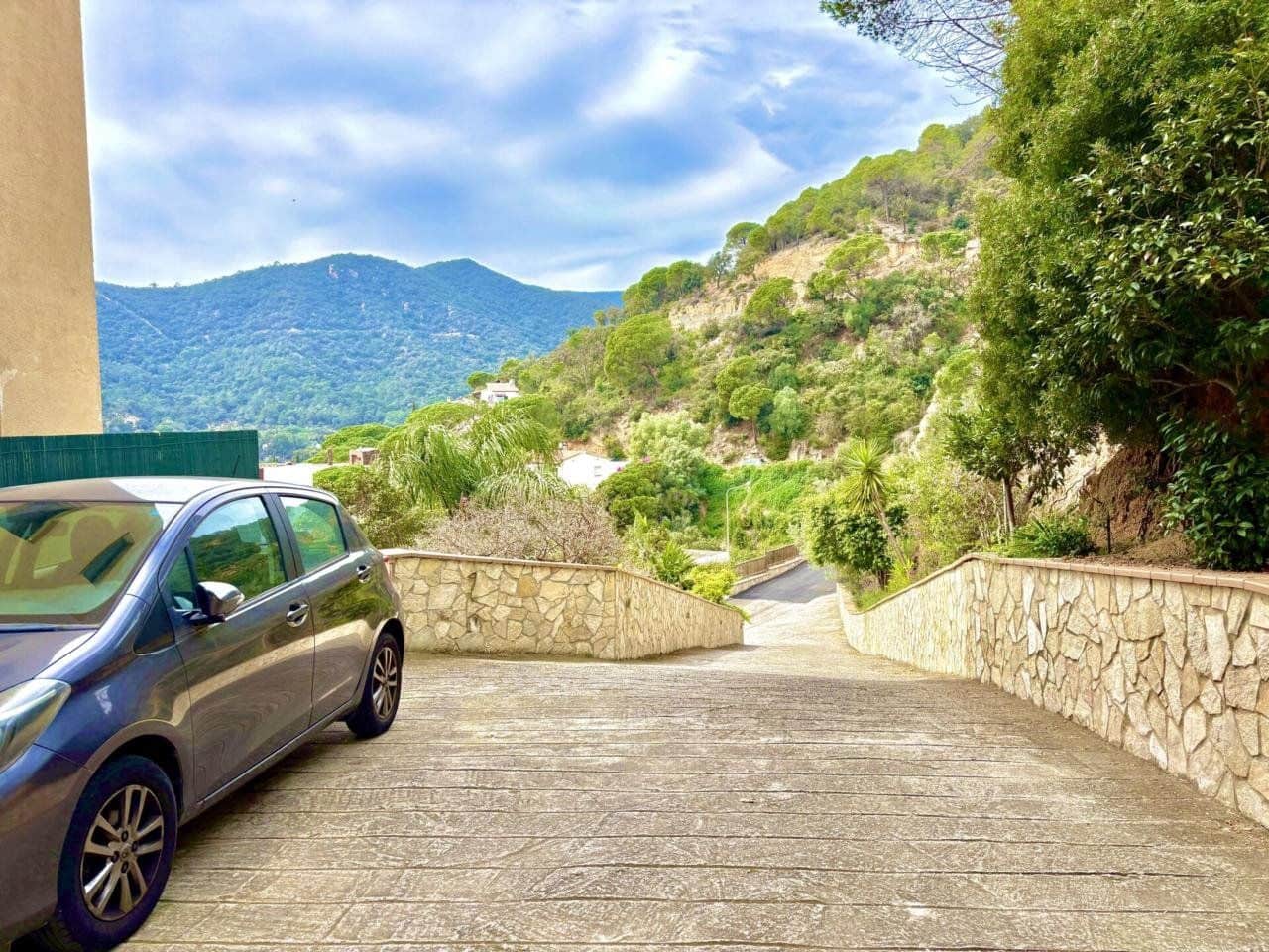 2 makuuhuone Asunto myytävänä paikassa Santa Cristina d'Aro mukana 
autotalli - 160 000 € (Ref: 9986159)