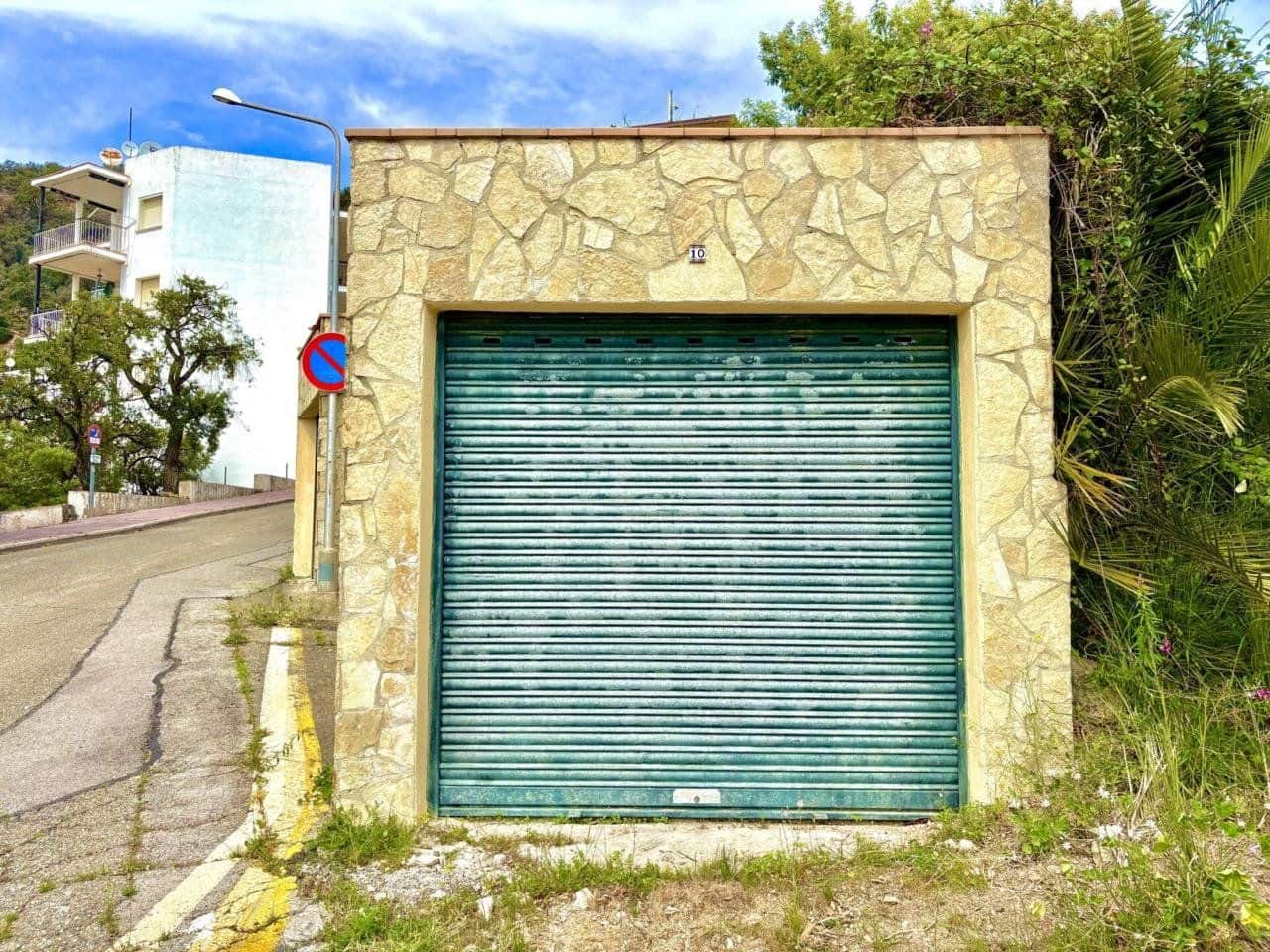 2 makuuhuone Asunto myytävänä paikassa Santa Cristina d'Aro mukana 
autotalli - 160 000 € (Ref: 9986159)