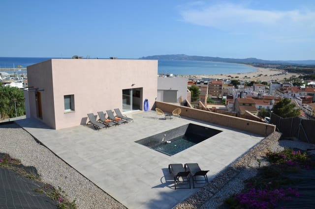 3 bedroom Villa for sale in L'Estartit, Torroella de Montgrí with pool garage - € 980,000 (Ref: 7422463)