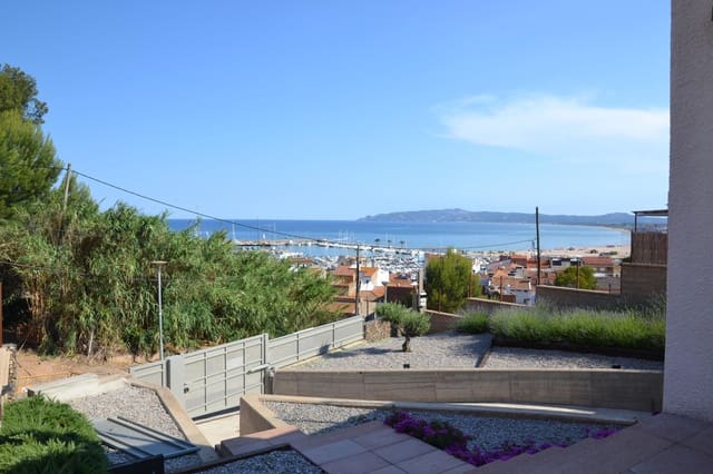 3 bedroom Villa for sale in L'Estartit, Torroella de Montgrí with pool garage - € 980,000 (Ref: 7422463)