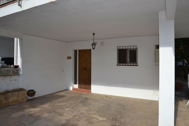 4 bedroom Semi-detached Villa for sale in L'Estartit, Torroella de Montgrí with garage - € 320,000 (Ref: 8057503)