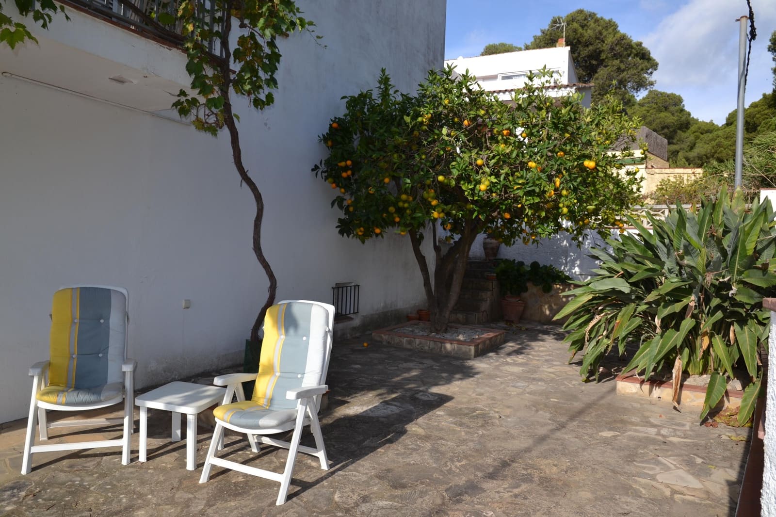 4 soveværelse Semi-Rækkehus til salg i L'Estartit med garage - € 320.000 (Ref: 8057503)