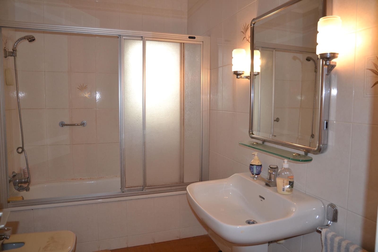 4 soveværelse Semi-Rækkehus til salg i L'Estartit med garage - € 320.000 (Ref: 8057503)