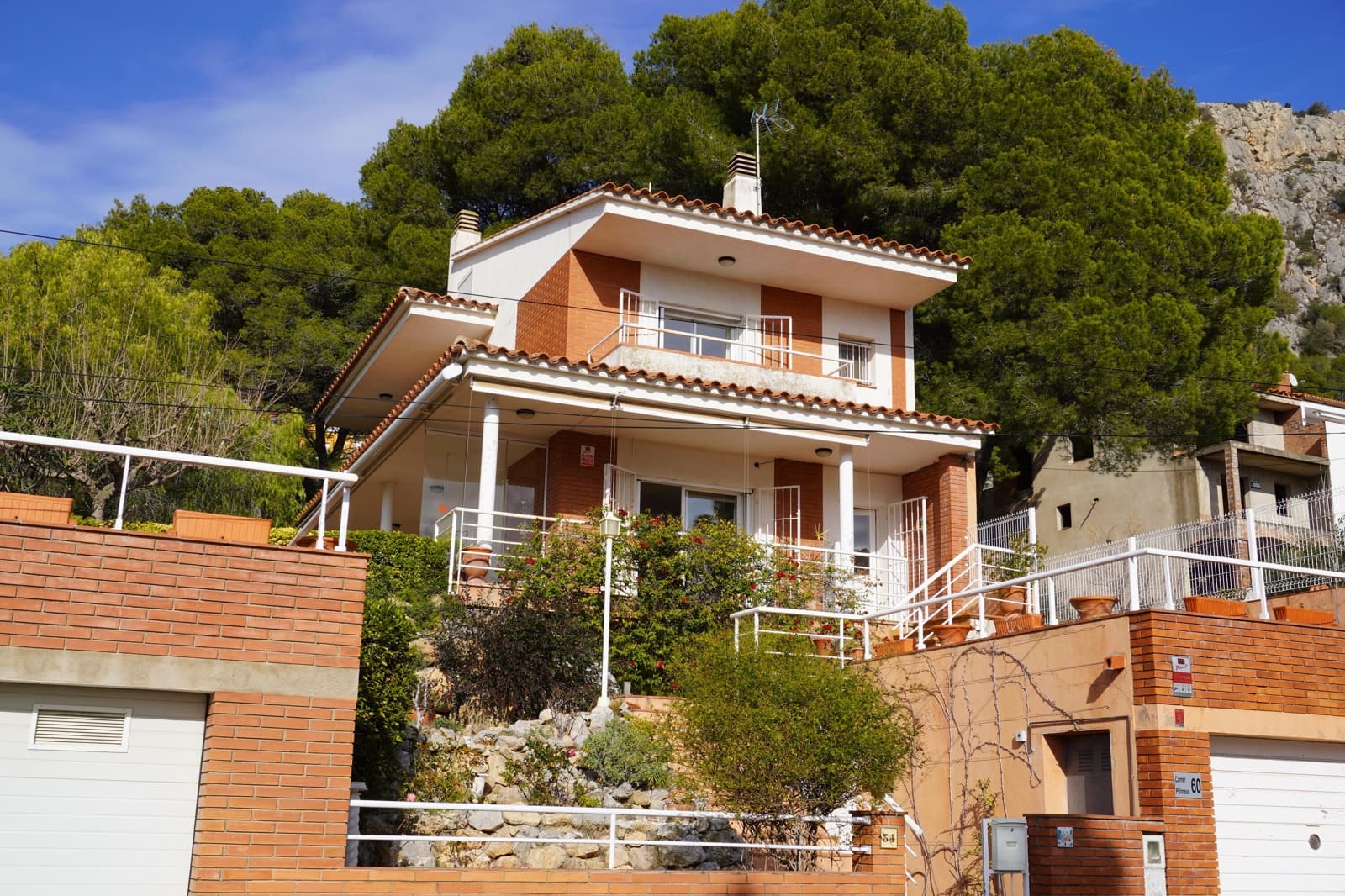 3 slaapkamer Villa te koop in L'Estartit met garage - € 590.000 (Ref: 8061301)