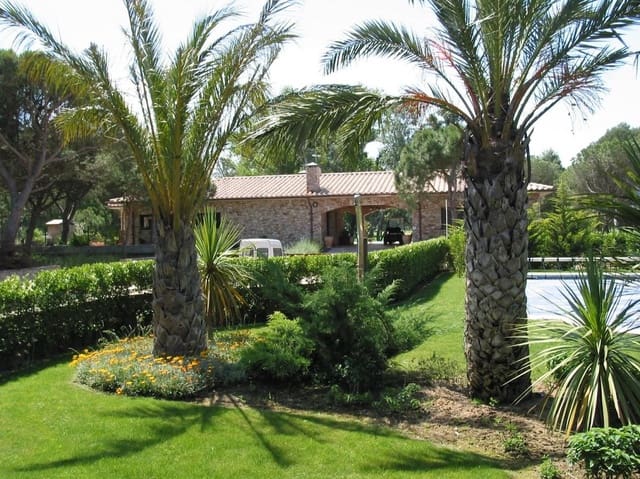 5 bedroom Villa for sale in Pals with pool garage - € 1,700,000 (Ref: 8311571)