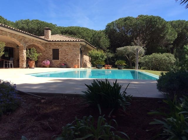 5 bedroom Villa for sale in Pals with pool garage - € 1,700,000 (Ref: 8311571)